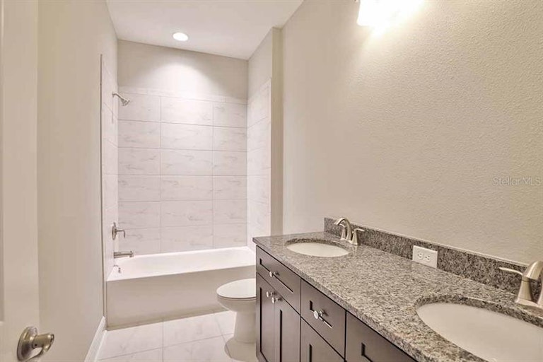 Photo 19 of 25 - 3219 W Fielder St, Tampa, FL 33611