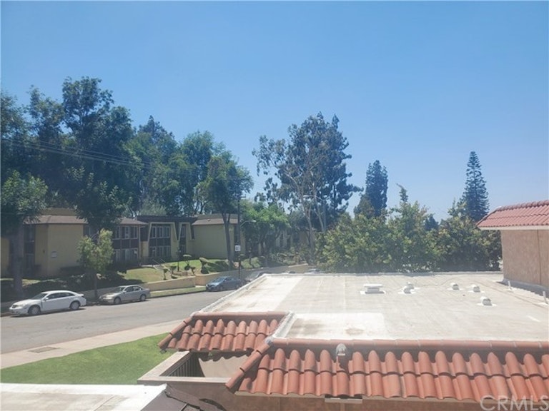 Photo 15 of 26 - 801 Las Lomas Dr Unit B, La Habra, CA 90631
