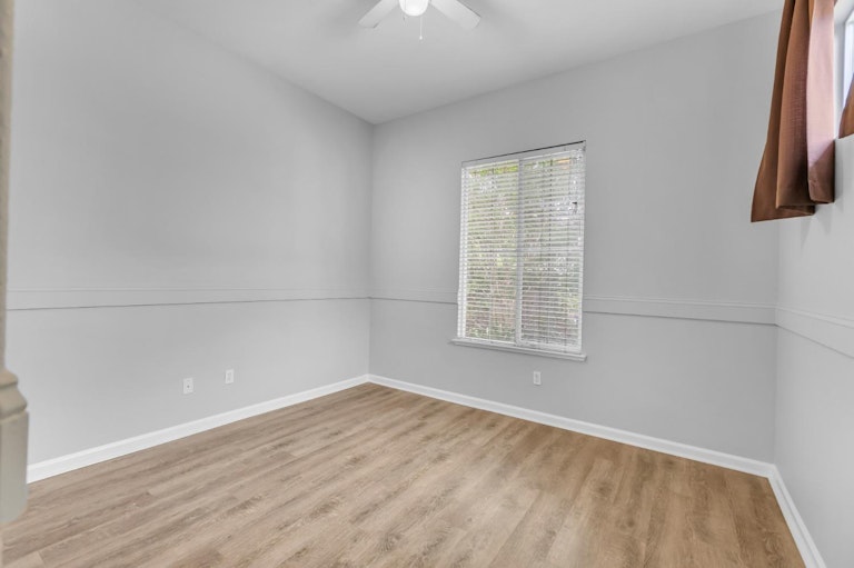 Photo 32 of 55 - 7831 Lahontan Ct, Sacramento, CA 95829