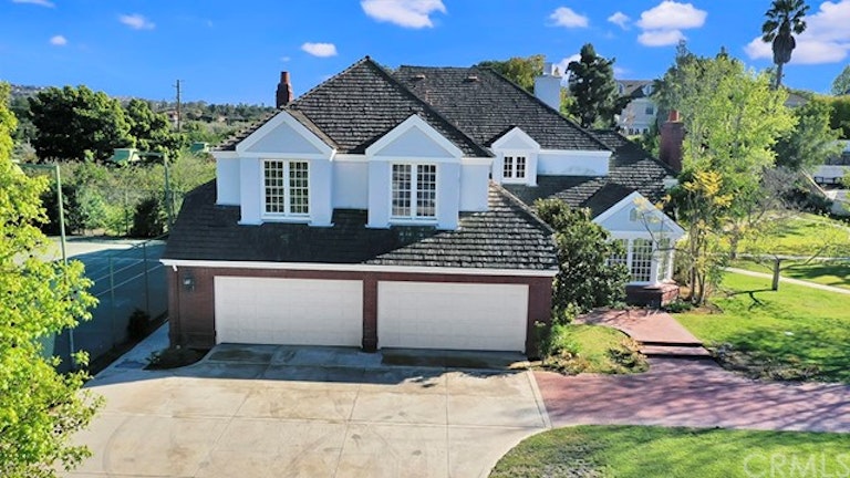 Photo 29 of 35 - 9 Leesbury Ct, Newport Beach, CA 92660