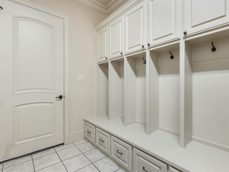 Photo 21 of 30 - 4636 Sidonia Ct, Fort Worth, TX 76126