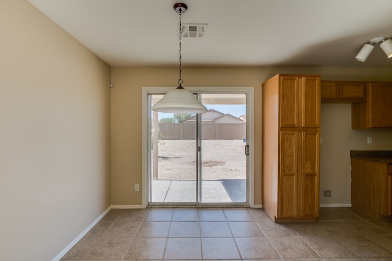 Photo 3 of 20 - 1382 S 228th Dr, Buckeye, AZ 85326