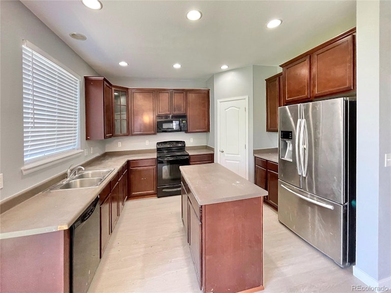 Photo 6 of 17 - 16423 E 96th Way, Commerce City, CO 80022