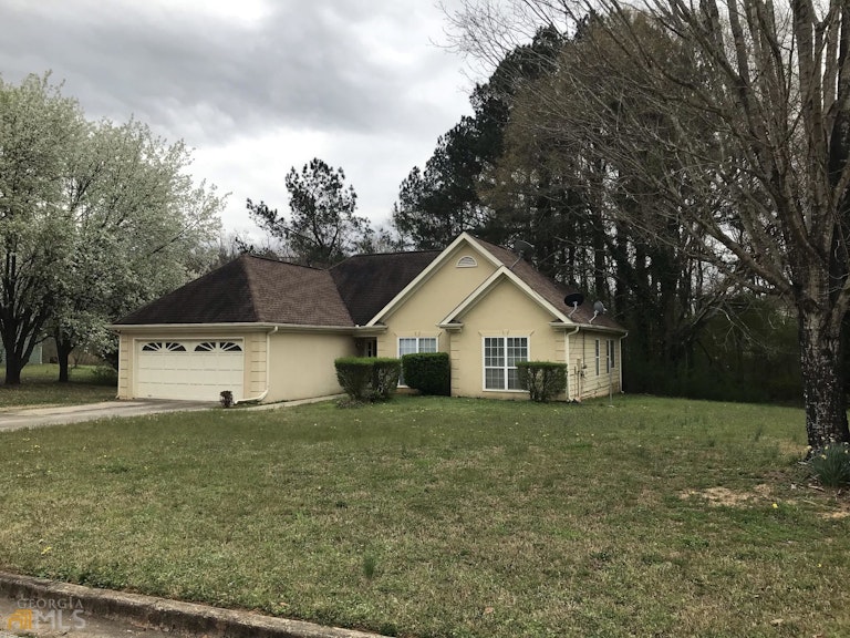 Photo 2 of 29 - 210 Buck Creek Dr, Covington, GA 30016