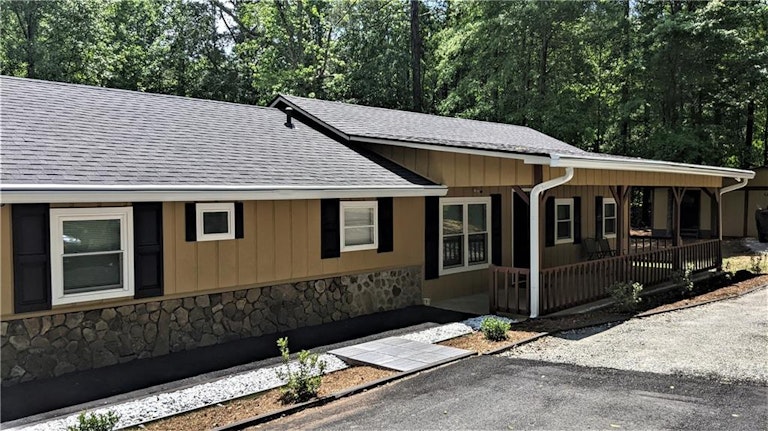 Photo 1 of 41 - 5585 Villa Rica Hwy, Dallas, GA 30157