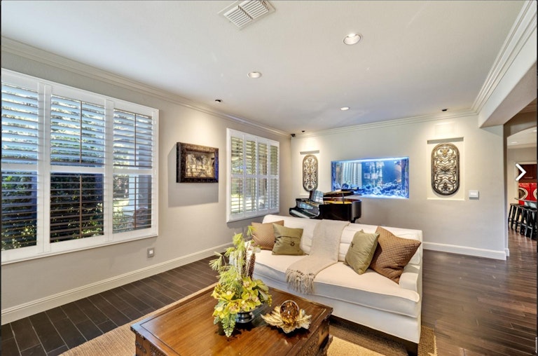 Photo 16 of 49 - 309 Fieldbrook Ct, Roseville, CA 95747