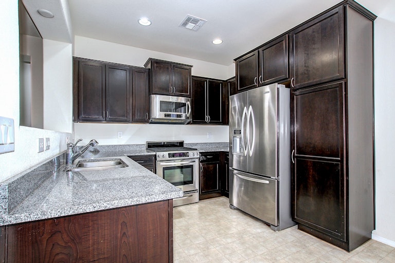 Photo 5 of 16 - 19144 W Adams St, Buckeye, AZ 85326