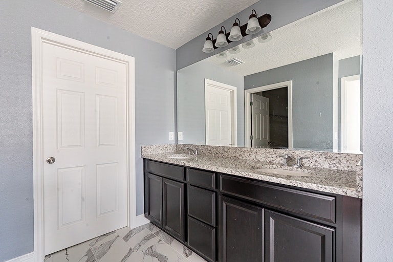 Photo 21 of 36 - 1904 Bonser Rd, Minneola, FL 34715