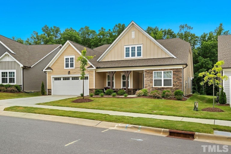 Photo 2 of 25 - 167 Sea Foam Dr, Raleigh, NC 27610