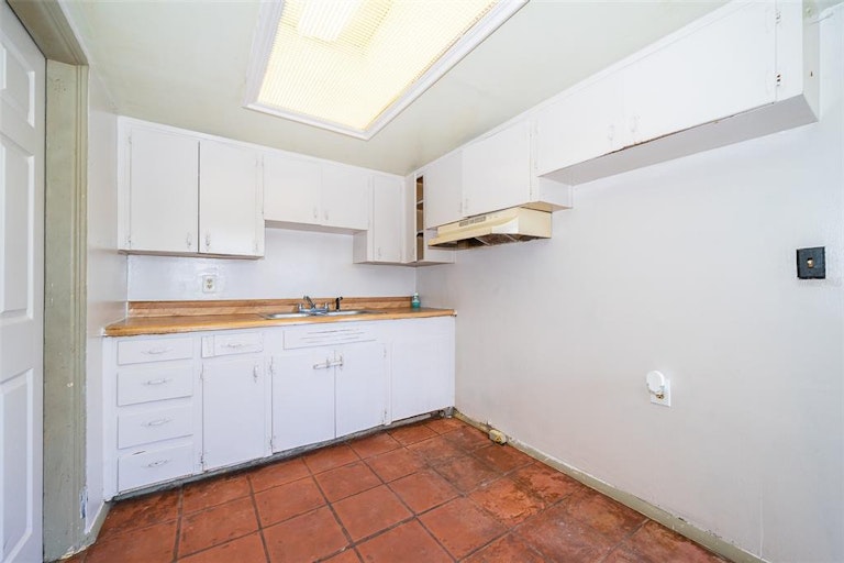 Photo 10 of 19 - 1028 Citrus St, Orlando, FL 32805