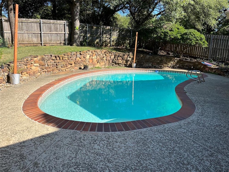 Photo 21 of 22 - 715 Vail Dr, Arlington, TX 76012