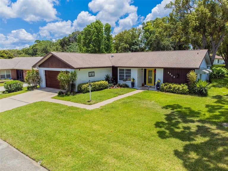 Photo 27 of 30 - 1726 Aberdeen Ct, Palm Harbor, FL 34684