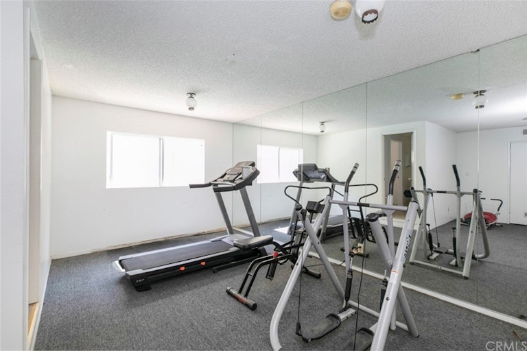 Photo 42 of 48 - 1339 N Columbus Ave, Glendale, CA 91202