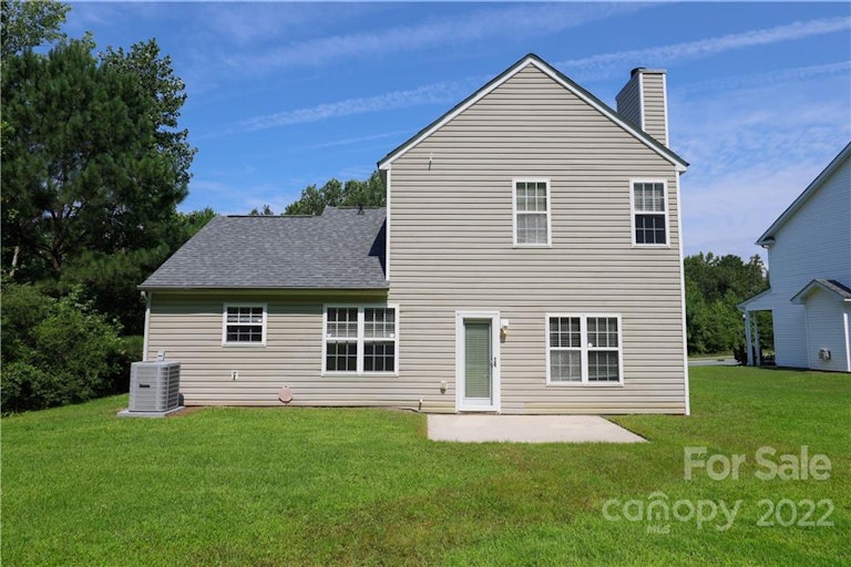 Photo 17 of 18 - 612 Pawley Dr, Charlotte, NC 28214