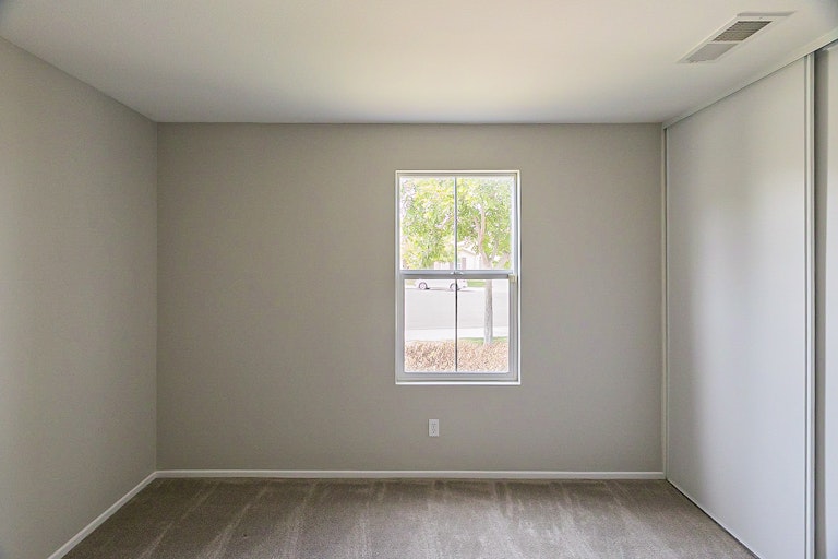 Photo 16 of 26 - 3021 Tansy Cir, Perris, CA 92571