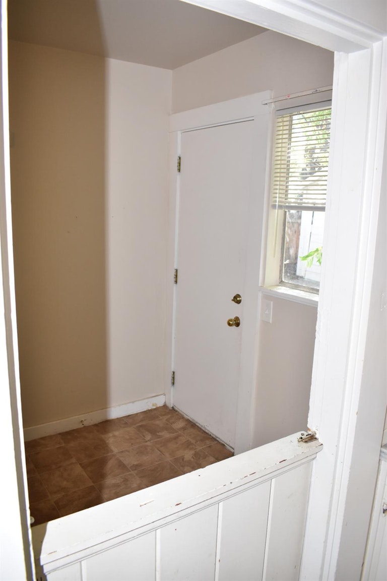 Photo 12 of 23 - 217 Los Vegas Ave, Roseville, CA 95678