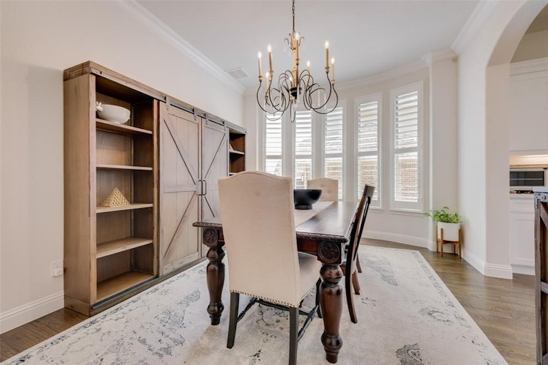 Photo 10 of 40 - 1006 Lazy Brooke Dr, Rockwall, TX 75087