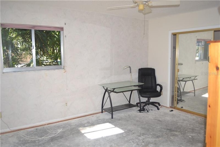 Photo 6 of 12 - 729 Countryshire Ln, Palm Harbor, FL 34683