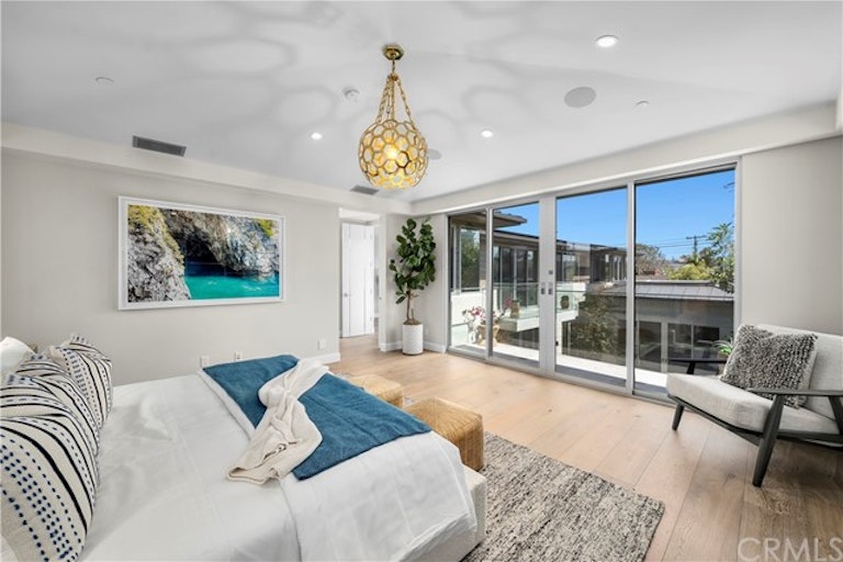 Photo 37 of 56 - 763 11th St, Manhattan Beach, CA 90266