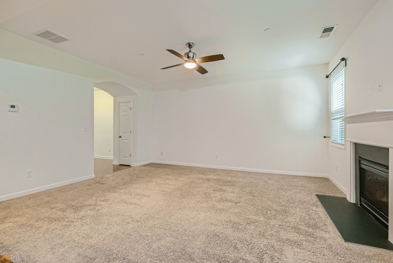 Photo 6 of 27 - 1390 Sandtown Grn SW, Marietta, GA 30008