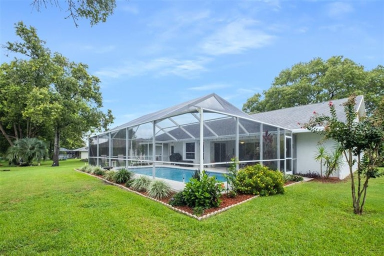 Photo 34 of 40 - 5085 Florentine Ct, Spring Hill, FL 34608