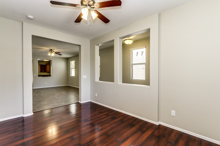 Photo 17 of 37 - 6942 W Harwell Rd, Laveen, AZ 85339