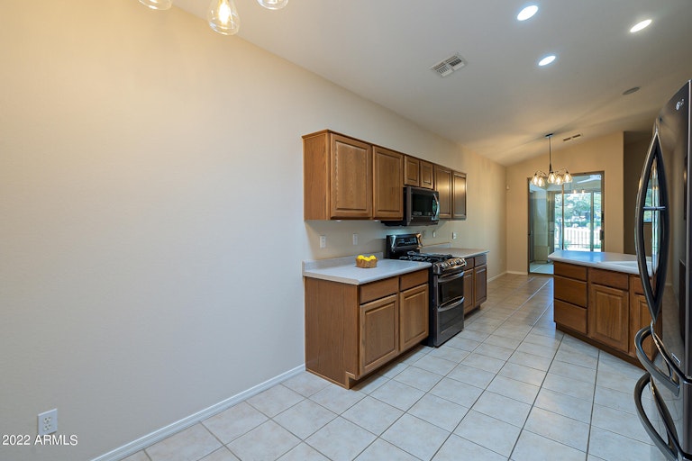 Photo 9 of 39 - 3251 E Maldonado Dr, Phoenix, AZ 85042