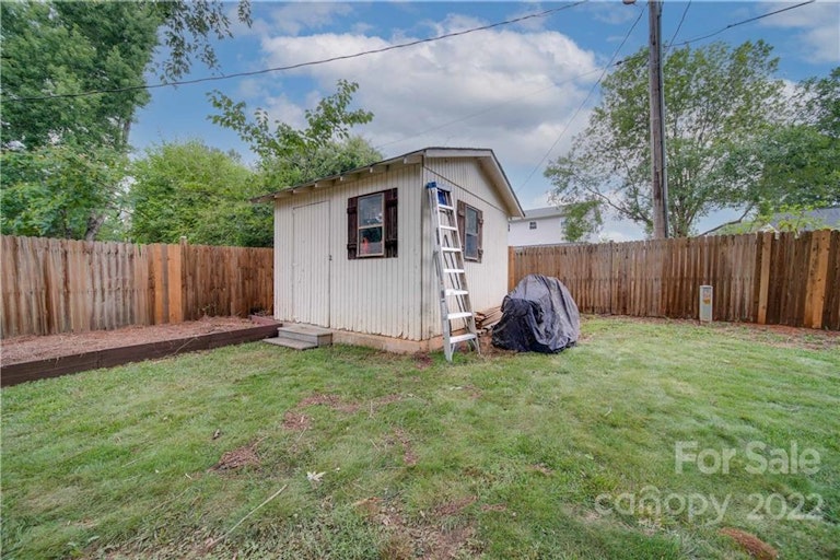 Photo 41 of 47 - 5802 Hillcrest Cir, Indian Trail, NC 28079