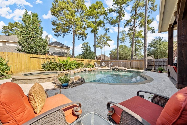Photo 28 of 31 - 19119 Canyon Vista Ct, Tomball, TX 77377