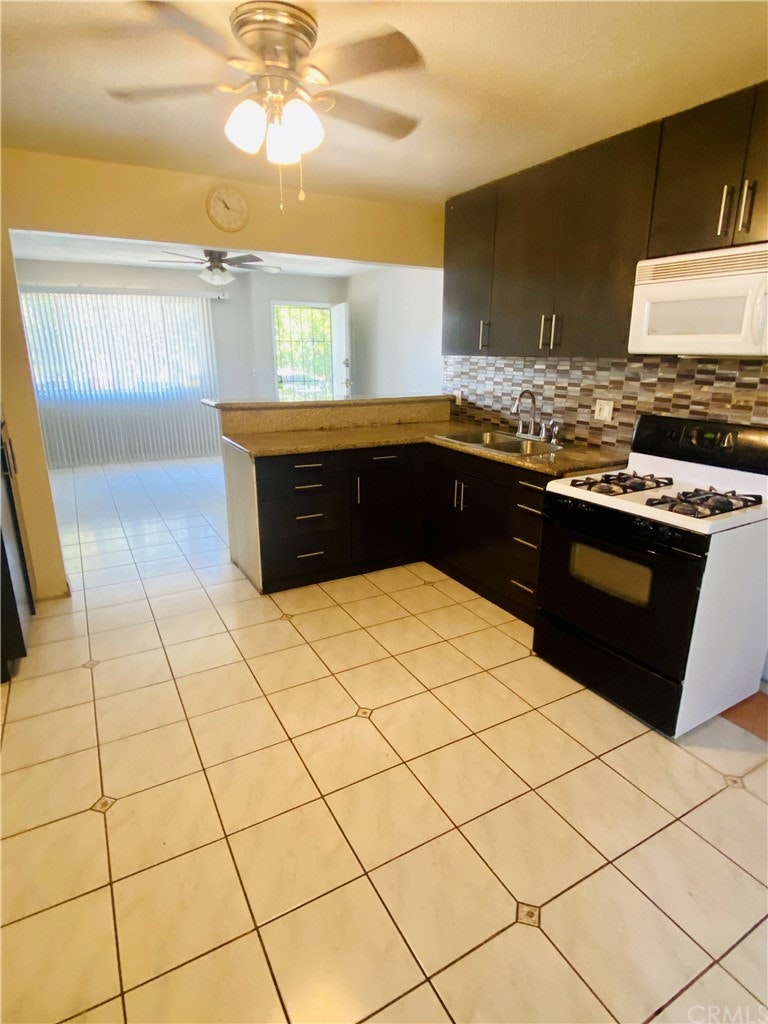 Photo 3 of 32 - 405 E Truslow Ave, Fullerton, CA 92832