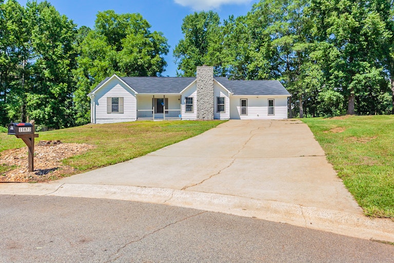 Photo 26 of 26 - 11673 Matthews Trl, Hampton, GA 30228