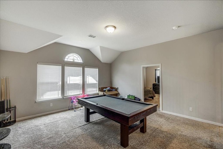 Photo 27 of 40 - 6413 Glenwick Dr, Fort Worth, TX 76123