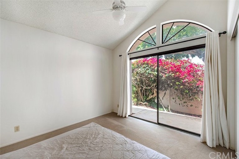 Photo 19 of 39 - 1822 Lake St, Huntington Beach, CA 92648
