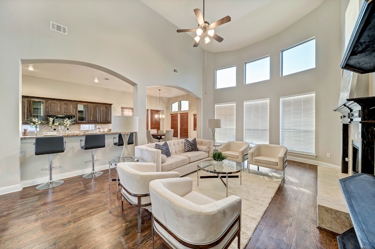 Photo 15 of 43 - 2740 Cape Pearl Dr, Grand Prairie, TX 75054
