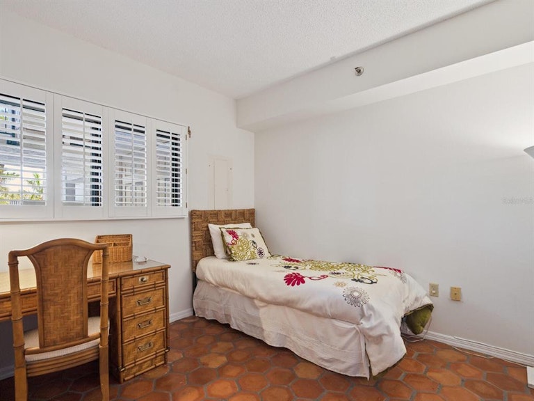 Photo 21 of 39 - 1485 Gulf Of Mexico Dr #103, Longboat Key, FL 34228