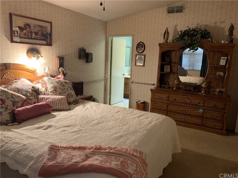 Photo 23 of 40 - 23036 Dracaea Ave, Moreno Valley, CA 92553