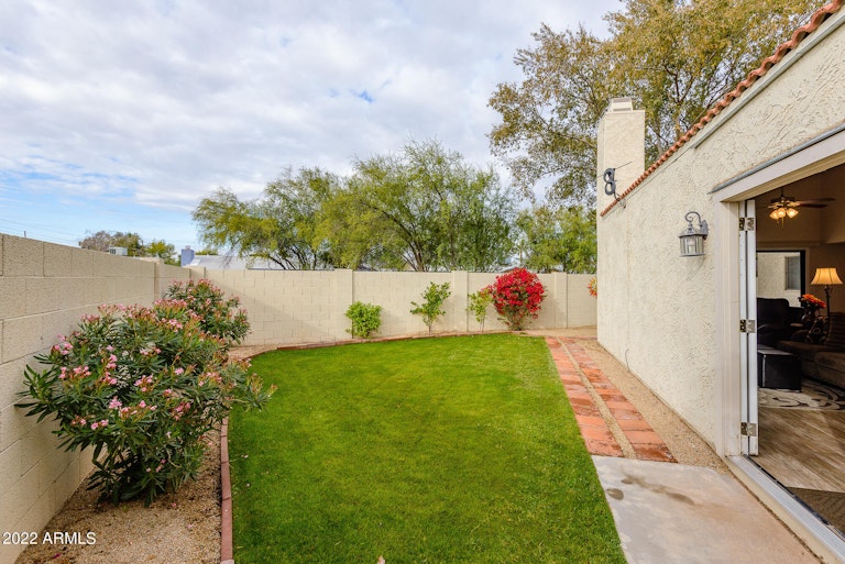 Photo 21 of 26 - 13802 N 42nd St, Phoenix, AZ 85032