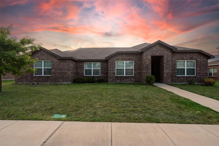 Photo 1 of 22 - 2130 Candace Dr, Lancaster, TX 75146