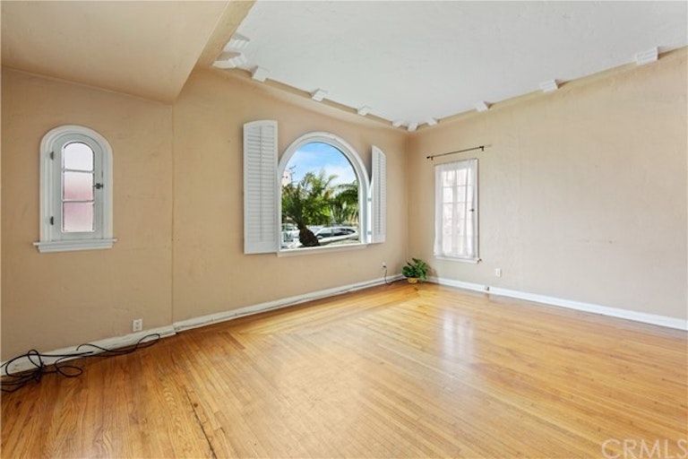 Photo 9 of 46 - 104 Quincy Ave, Long Beach, CA 90803