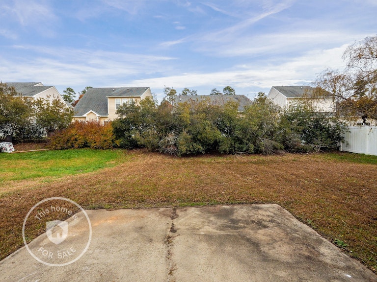 Photo 24 of 26 - 8108 Rolling Glenn Dr, Raleigh, NC 27616