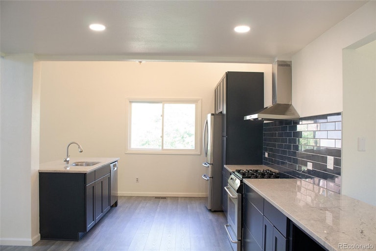 Photo 10 of 37 - 7659 Robb St, Arvada, CO 80005