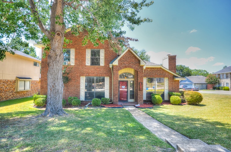 Photo 1 of 29 - 6205 Sasaki Way, Garland, TX 75043
