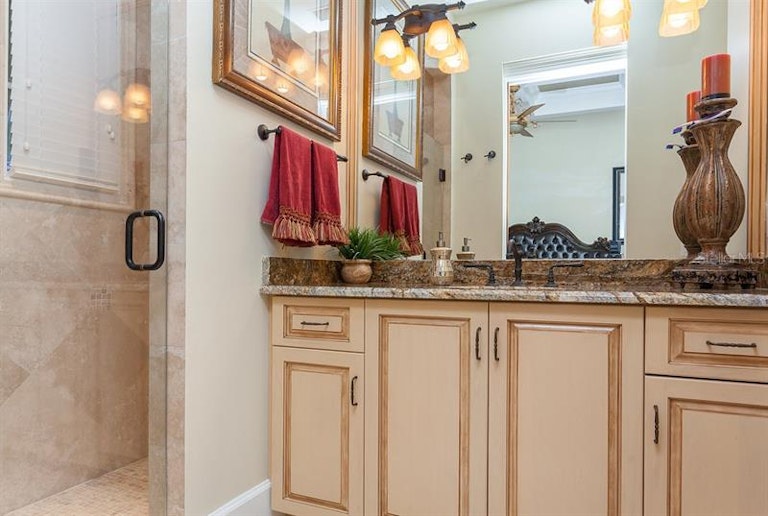 Photo 14 of 25 - 6235 Cypress Chase Dr, Windermere, FL 34786