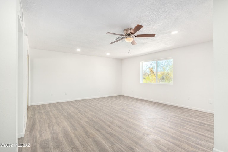 Photo 11 of 23 - 13860 E Fire Dancer Rd, Vail, AZ 85641