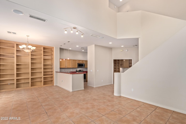 Photo 6 of 30 - 16420 N Thompson Peak Pkwy #1052, Scottsdale, AZ 85260