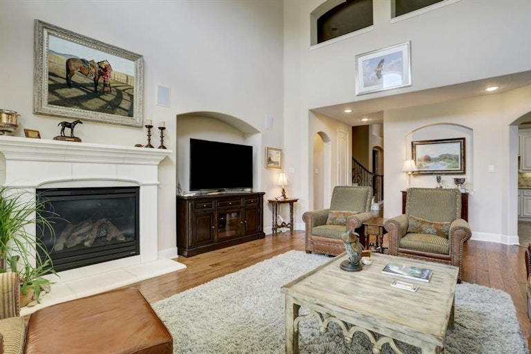 Photo 19 of 50 - 4823 Middlewood Manor Ln, Katy, TX 77494