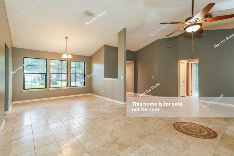Photo 10 of 27 - 4836 Rustic Woods Dr, Jacksonville, FL 32257