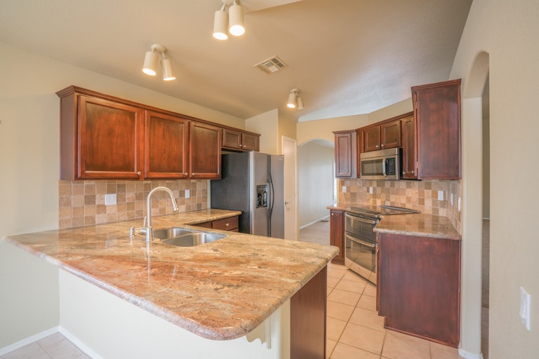 Photo 6 of 27 - 2257 E Monona Dr, Phoenix, AZ 85024