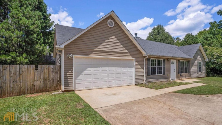 Photo 2 of 33 - 6732 Dorsett Shoals Rd, Douglasville, GA 30135