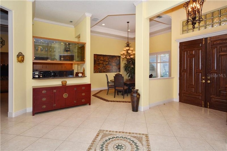 Photo 5 of 25 - 8897 Bloomfield Blvd, Sarasota, FL 34238